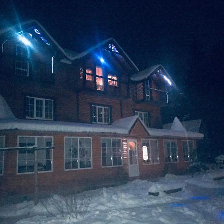 Cottage 12 Months Ворохта Экстерьер фото
